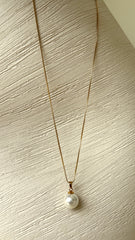 Classic Pearl 18K Gold Plated Necklace - Gold