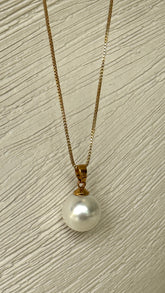 Classic Pearl 18K Gold Plated Necklace - Gold