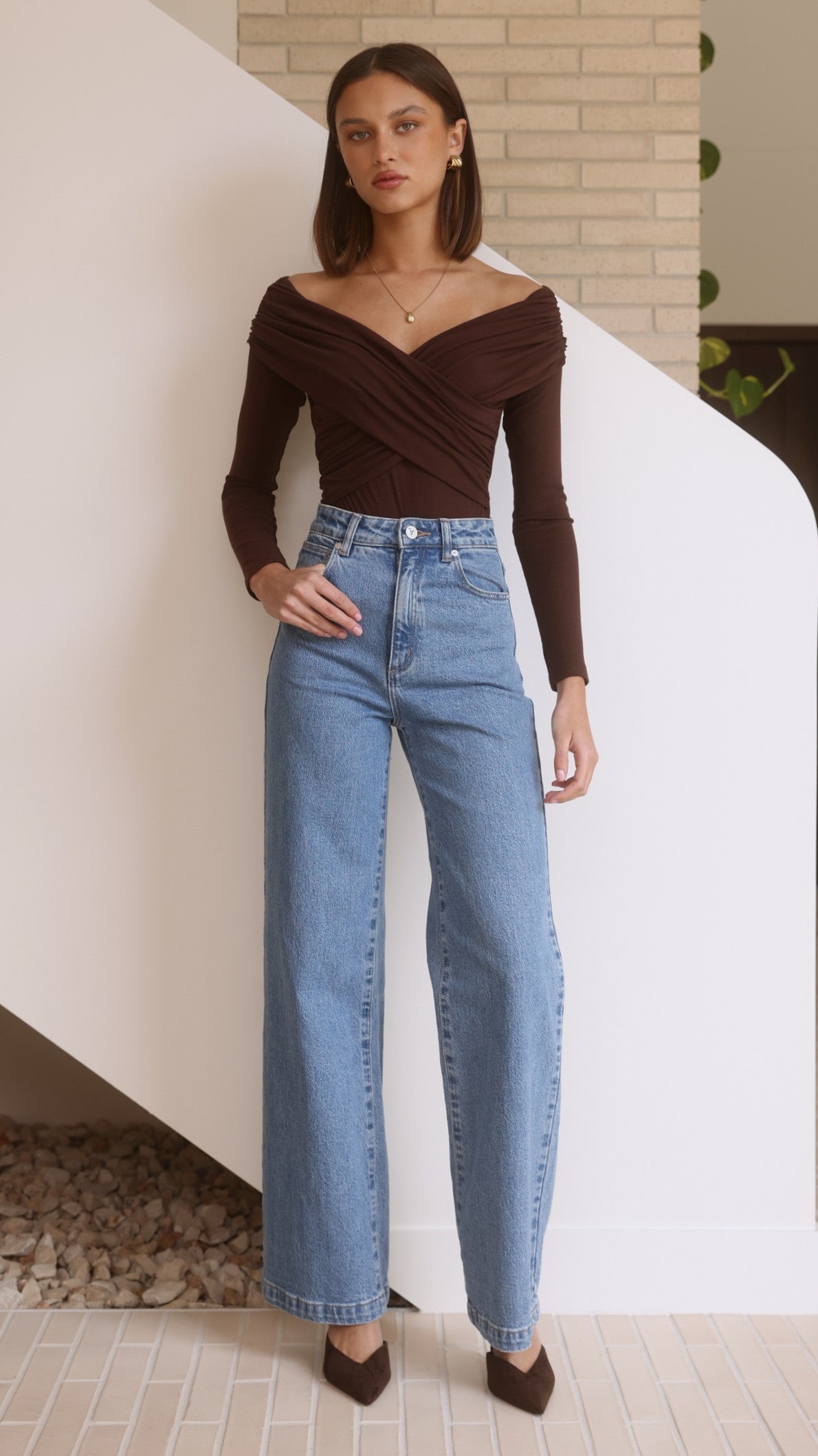 Elkie Off Shoulder Bodysuit - Chocolate
