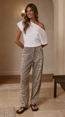 Cleora Barrel Jeans - Leopard Print