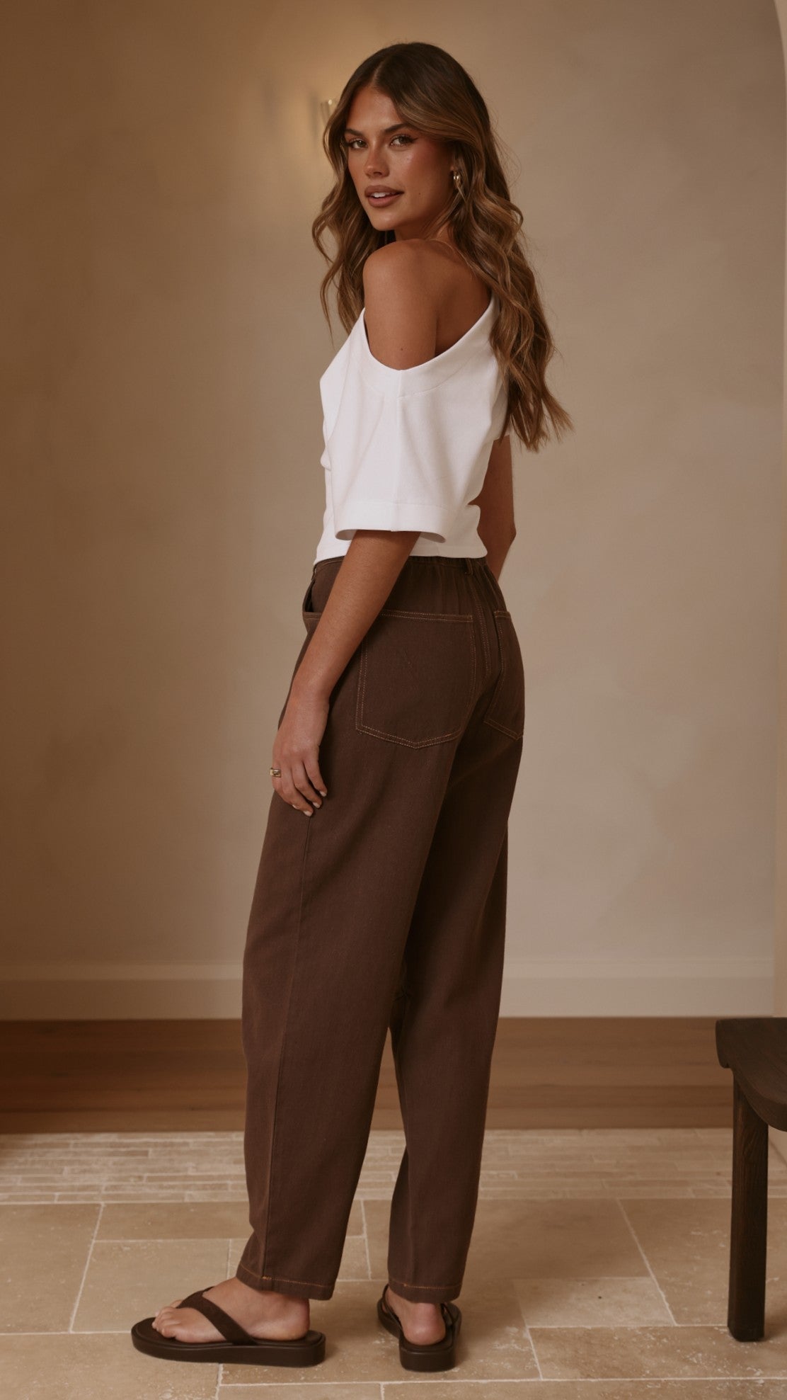 Cleora Barrel Jeans - Chocolate