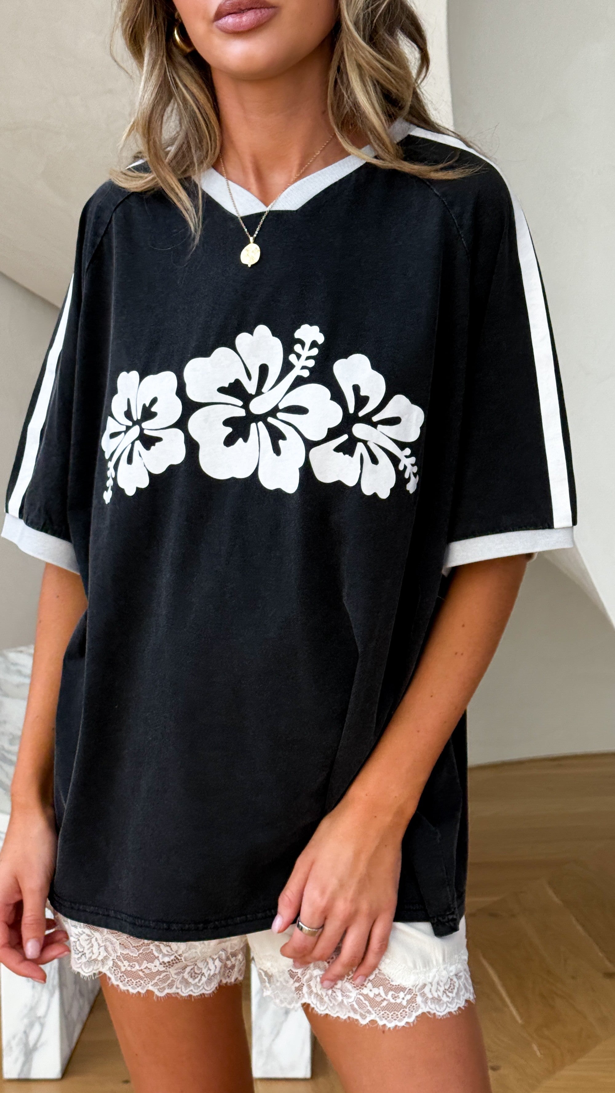 Hibiscus Oversized T-Shirt - Black Acid Wash